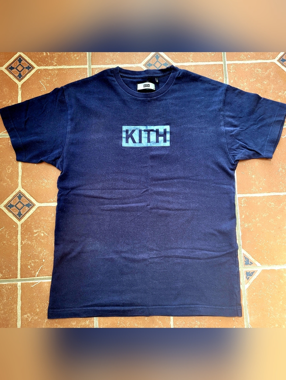 KITH Men Navy Blue Tonal Box Logo Short Sleeve Cotton Tee Medium